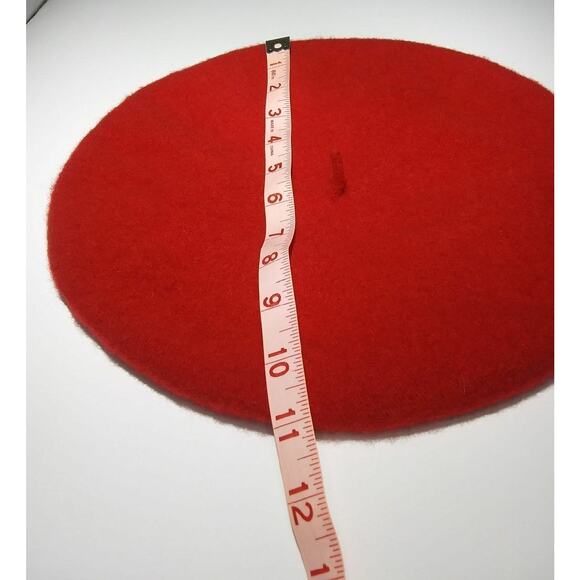 Vintage Montgomery Ward 100% Lambswool Classic Red Beret Wool Winter Hat Cap - Picture 5 of 7